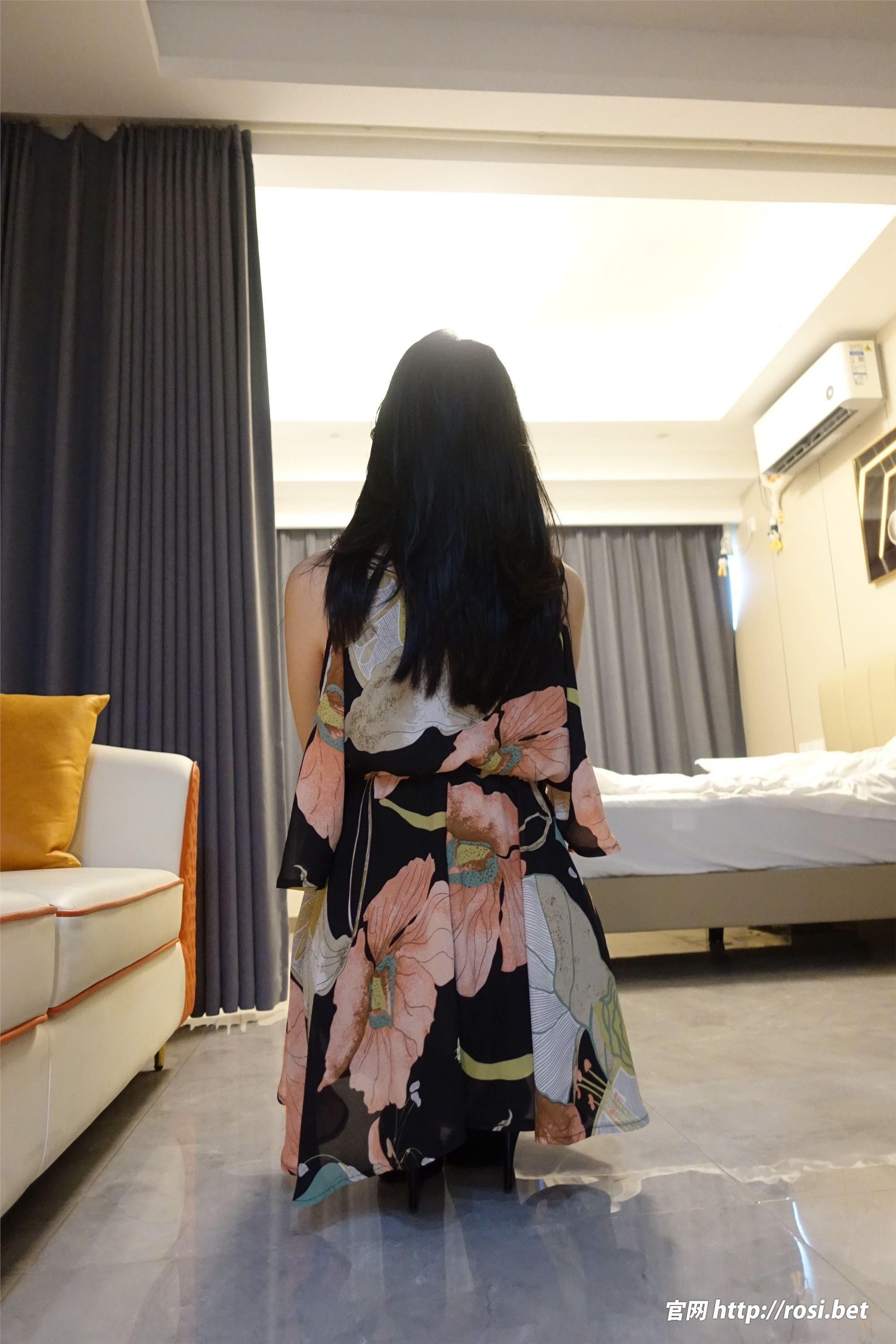 ROSI写真 2024.06.19 NO.4580